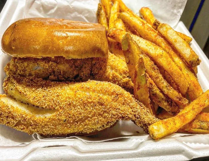 LB's Golden Fried Fish & Chicken Picture 3