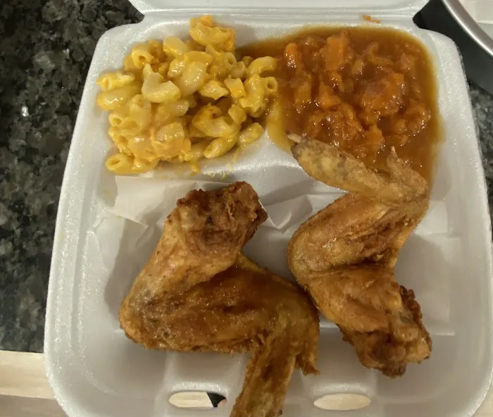 Mama Gloria's Soulfood Kitchen Picture 3