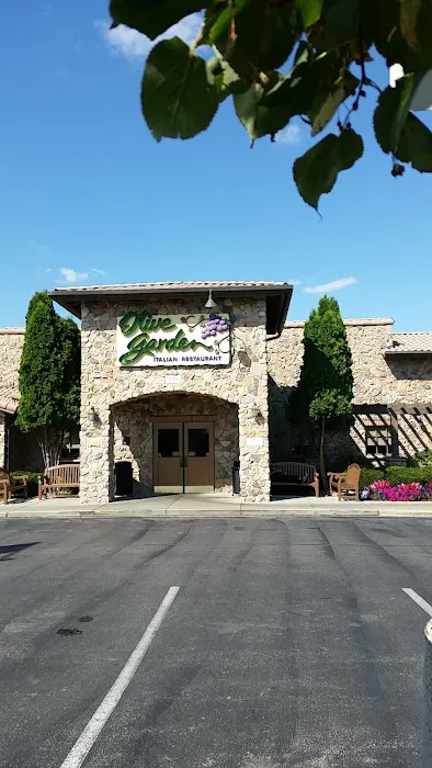 Olive Garden Italian Restaurant Picture 1