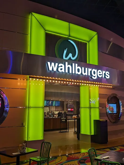Wahlburgers Picture 2