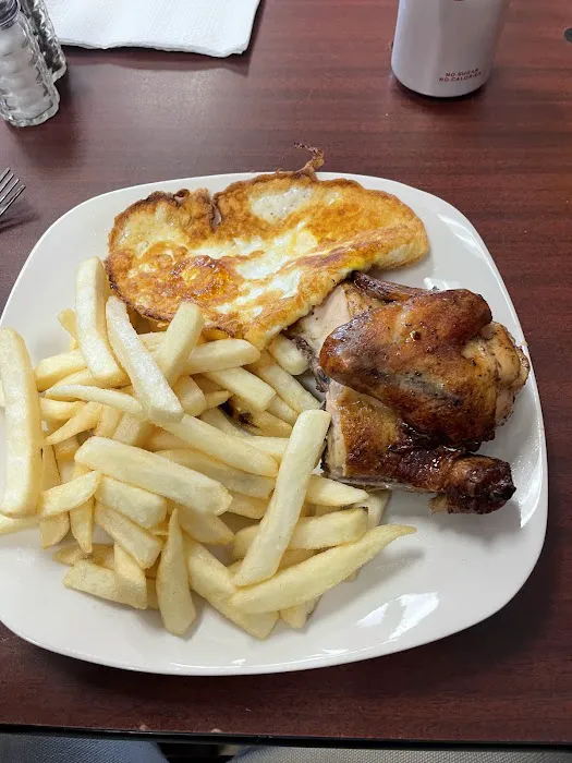 Pollo Perucho Picture 6