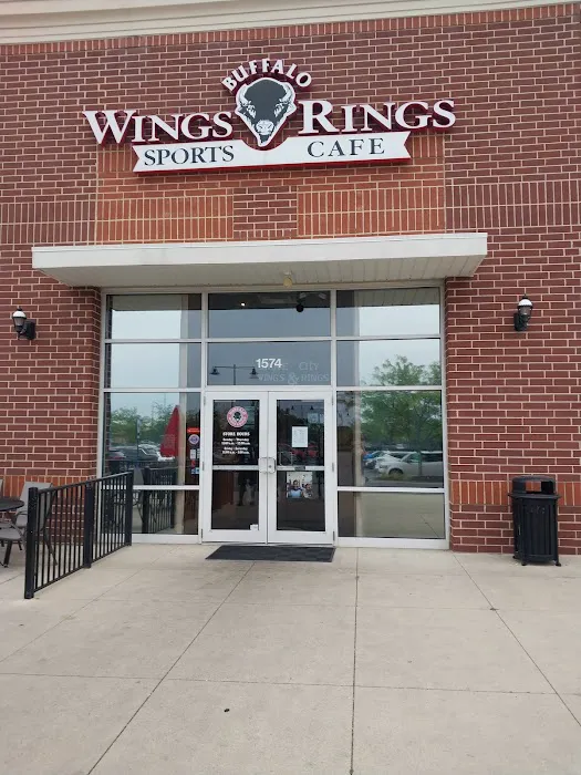 Wings and Rings Picture 7