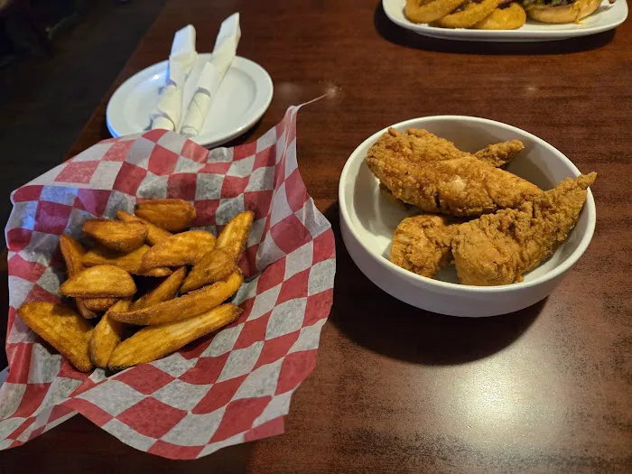 Wings and Rings Picture 8