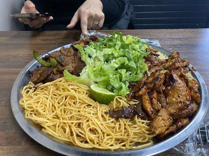 Sally's Halal Grill Picture 2