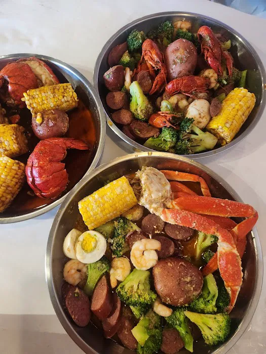 Seafood Shake Boil - Easton Picture 4