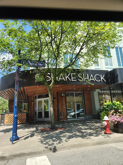 Shake Shack Easton Town Center Picture 6