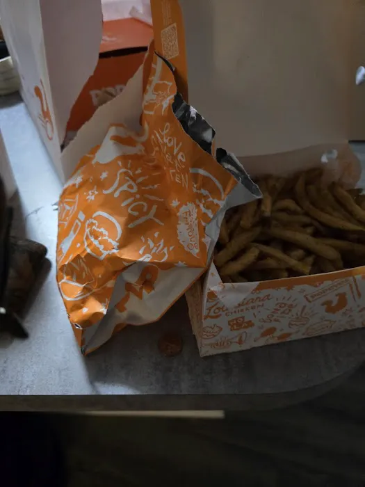 Popeyes Louisiana Kitchen Picture 2