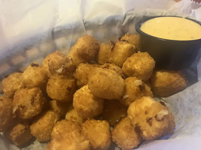 Lucky's Grille & Sports Pub Picture 5