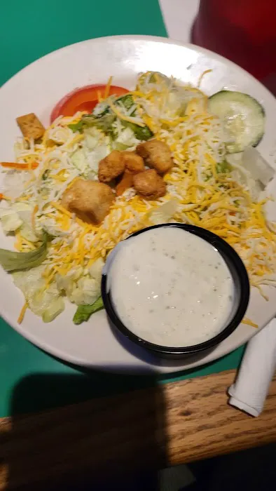 Lucky's Grille & Sports Pub Picture 9