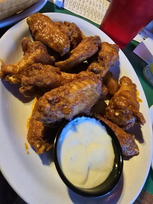 Lucky's Grille & Sports Pub Picture 6