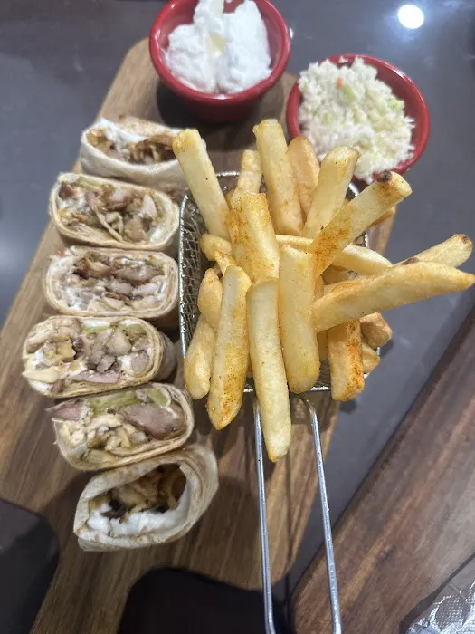 Shawarma & Grill House - مطعم شاورما Picture 2
