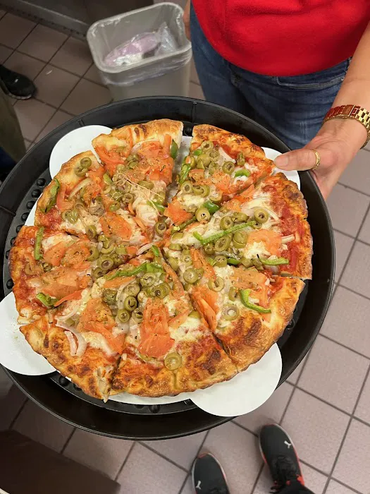 Massey's Pizza Picture 5