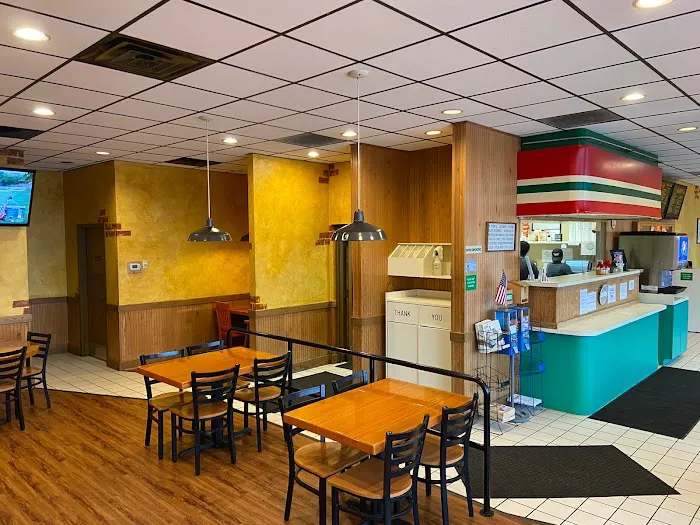 Massey's Pizza Picture 1