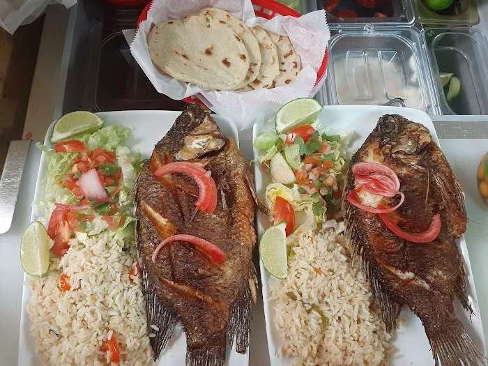 Restaurante salvadoreño Picture 2