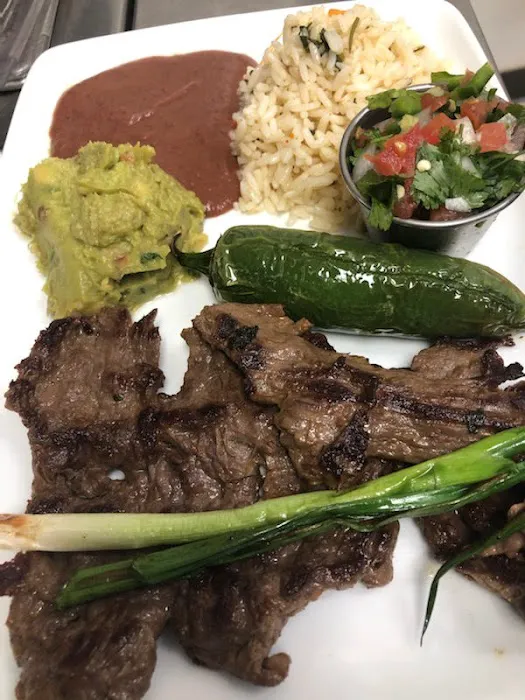Restaurante salvadoreño Picture 3