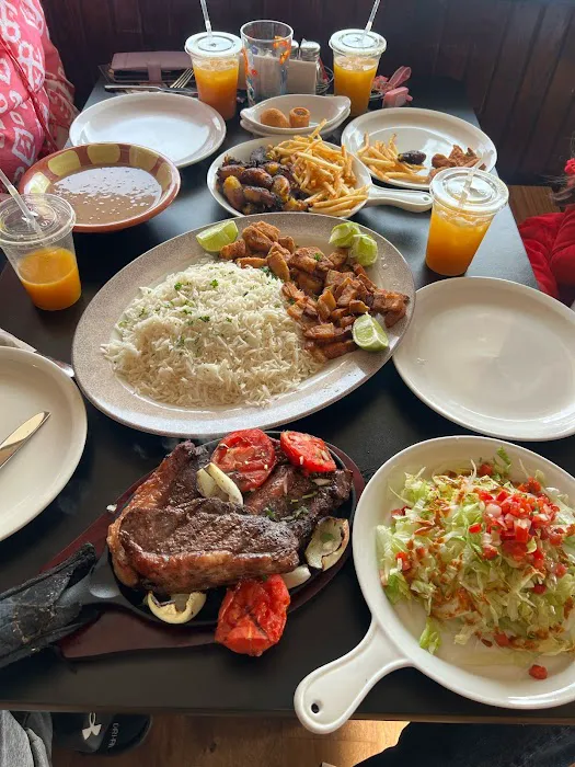 La Braza International Restaurant & Market Picture 2