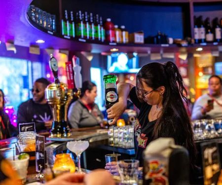 Forty Deuce Pizzeria & Bar