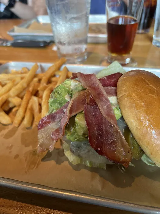 BJ's Restaurant & Brewhouse Picture 9