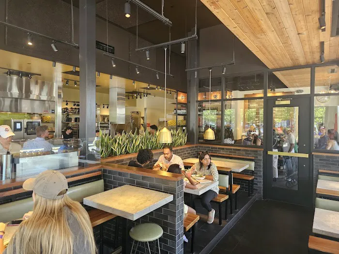 Brassica at Easton Town Center Picture 3