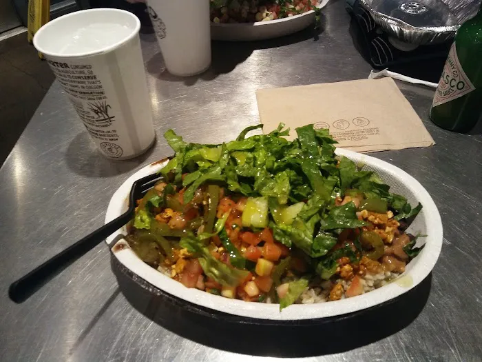 Chipotle Mexican Grill Picture 1