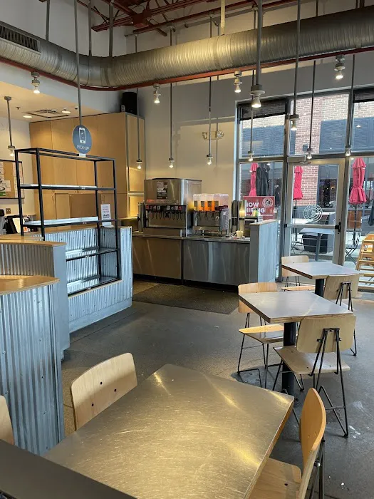 Chipotle Mexican Grill Picture 2