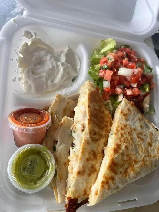 PUPUSERIA Y TAQUERIA METAPAN Picture 4