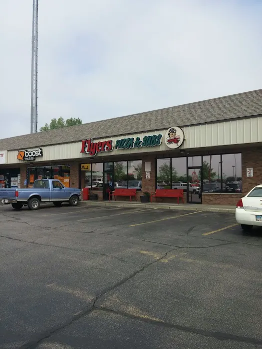 Flyers Pizza Hilliard Picture 3