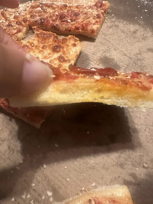 Little Caesars Pizza Picture 10
