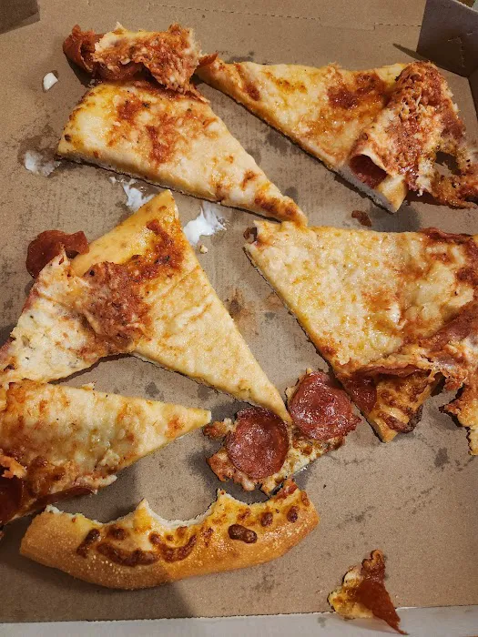Little Caesars Pizza Picture 8
