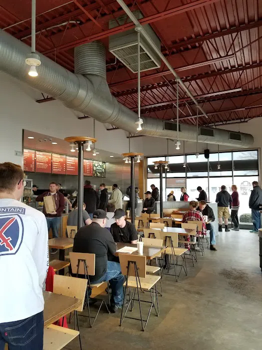 Chipotle Mexican Grill Picture 5