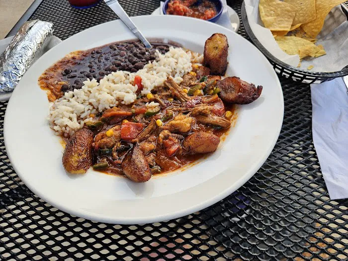 Louie’s Latino American Kitchen Picture 3