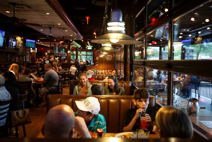 Rusty Bucket Restaurant and Tavern Picture 10