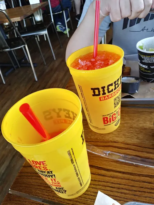 Dickey's Barbecue Pit Picture 10