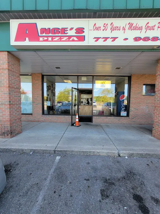 Ange's Pizza Hilliard Picture 2