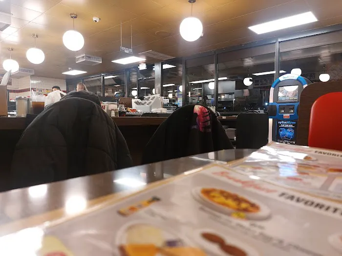 Waffle House Picture 10