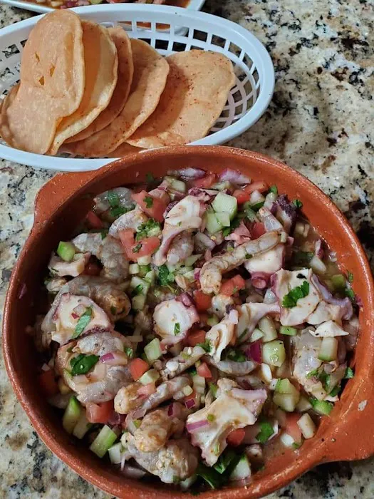 Mariscos los coritas Picture 6
