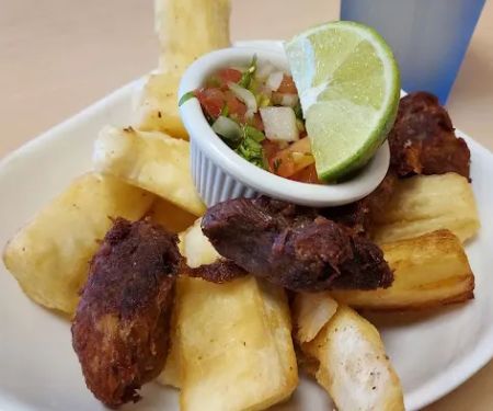 EL BURRITO LOCO Y PUPUSERIA