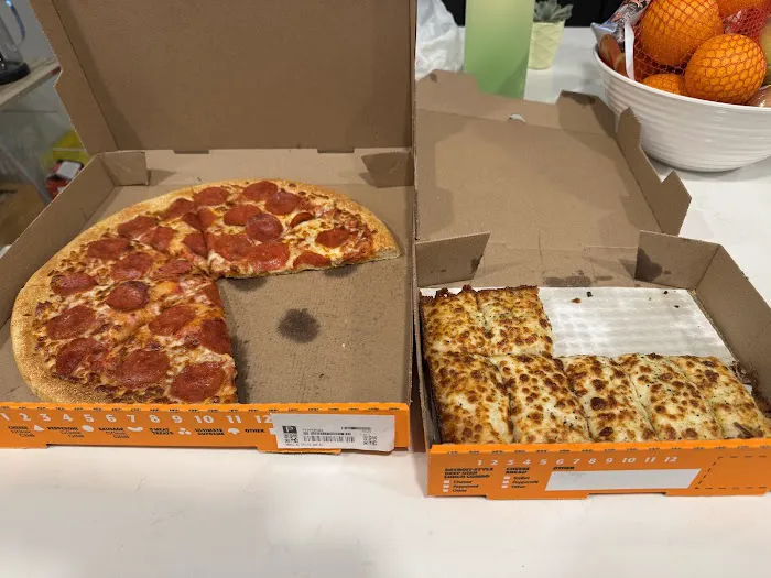 Little Caesars Pizza Picture 1