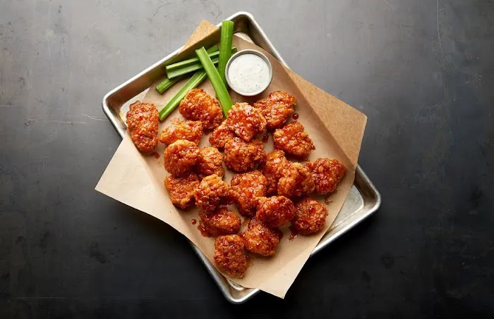 Buffalo Wild Wings Picture 3