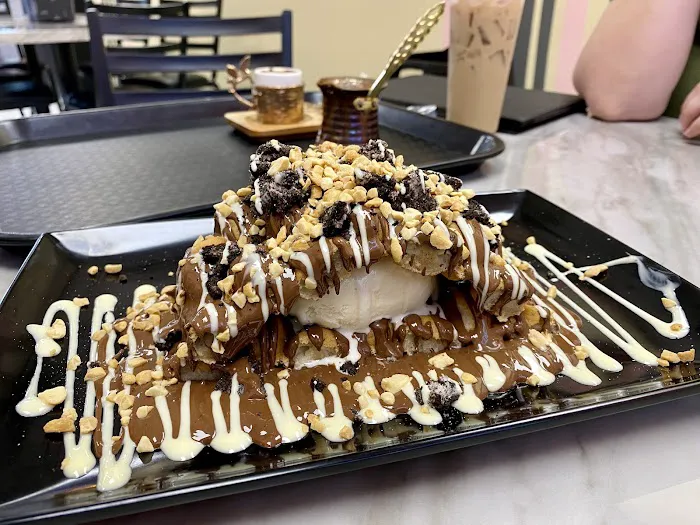 HEAVEN CREPES AND WAFFLES Picture 5