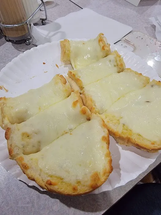 Luigi's Pizza Picture 4
