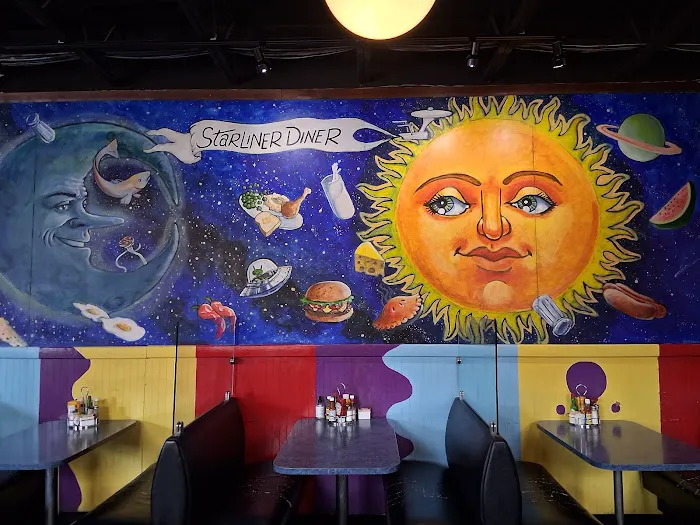 Starliner Diner Picture 4