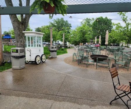Hillgarten Beer & Wine Garden