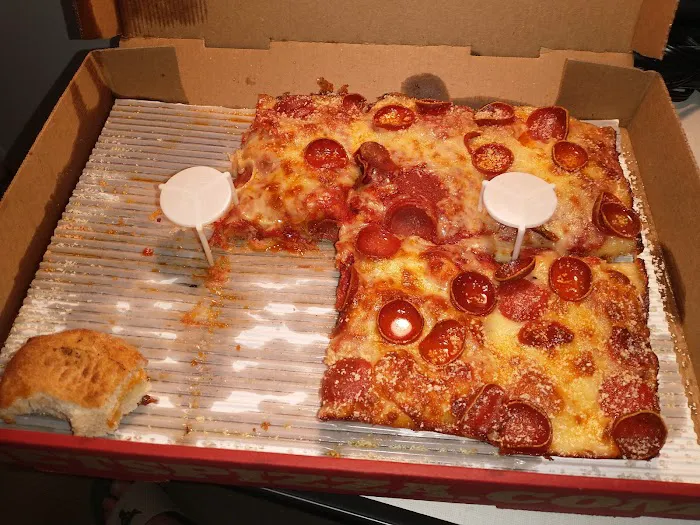Jet's Pizza Picture 4