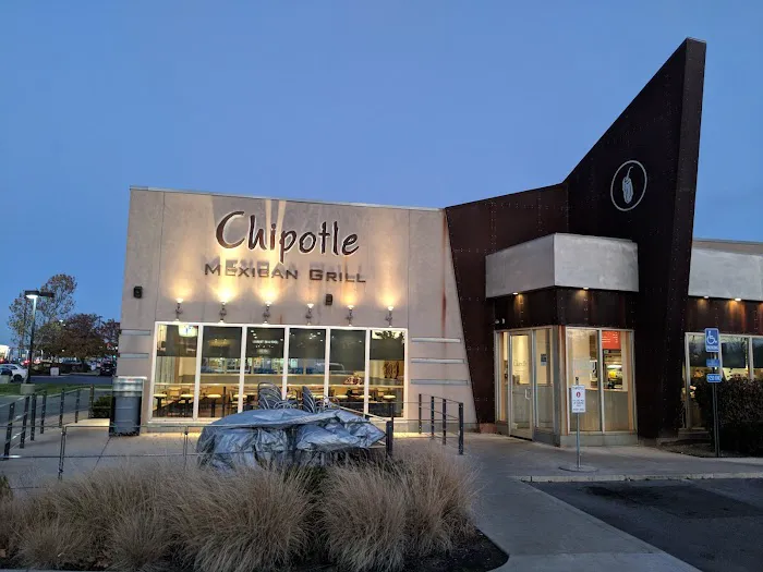 Chipotle Mexican Grill Picture 8