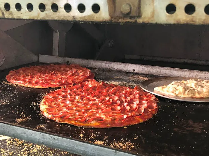 Massey's Pizza - Reynoldsburg Picture 1
