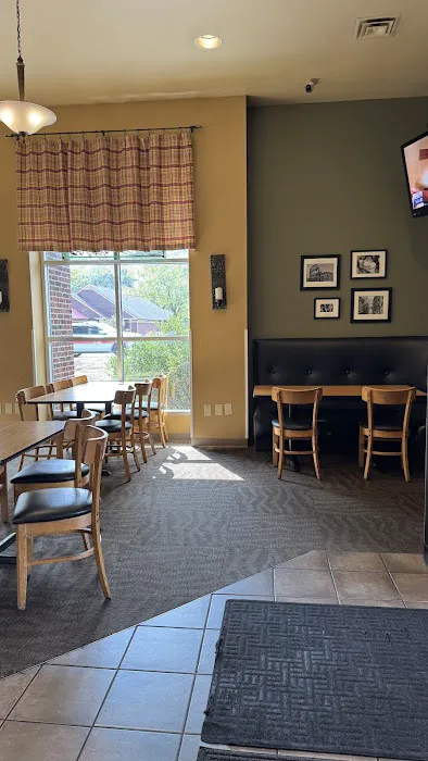 Massey's Pizza - Reynoldsburg Picture 2