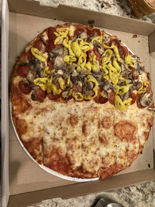 Massey's Pizza - Reynoldsburg Picture 9