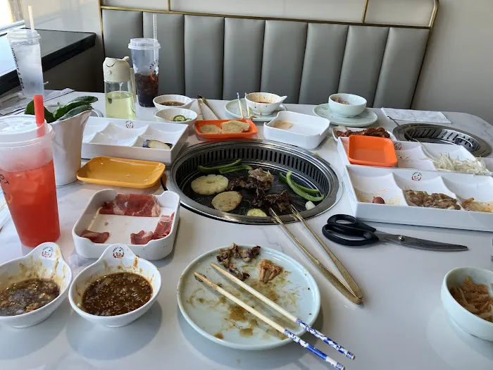 MEETPOT BBQ & HOTPOT Picture 1