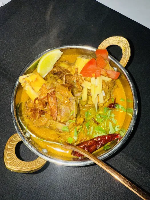 Curry Kabab Handi Biryani Picture 8